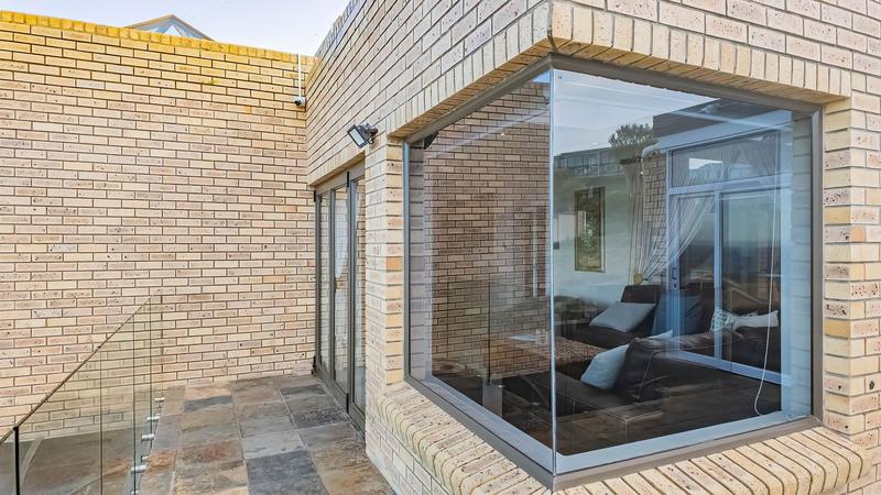 6 Bedroom Property for Sale in Dana Bay Western Cape